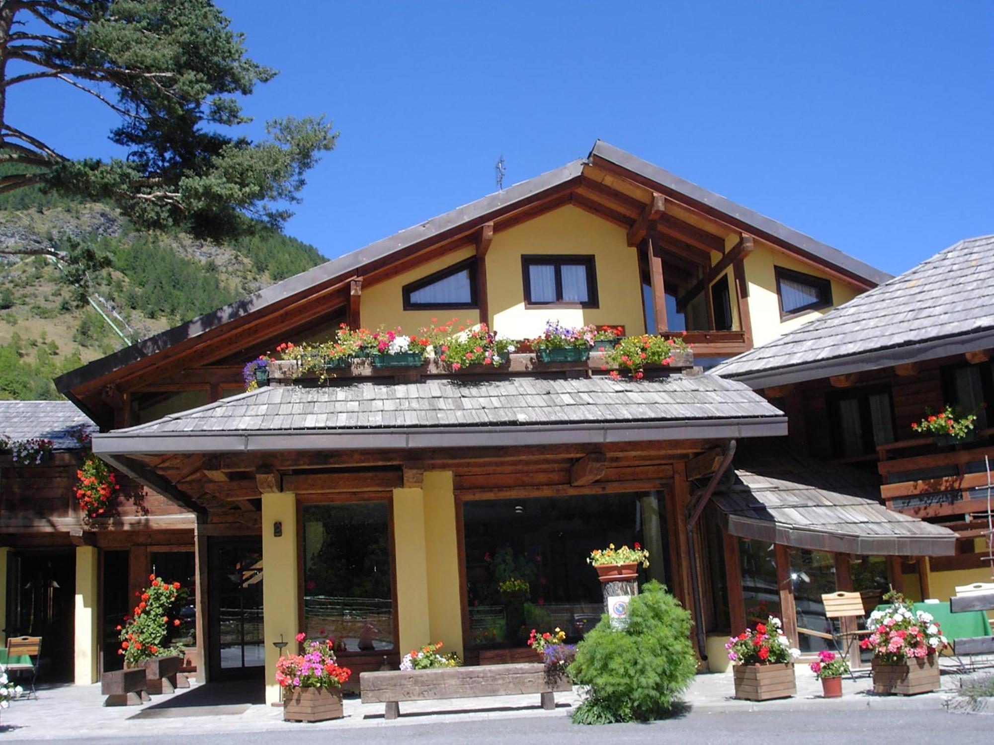 Hotel Ca Fiore Bardonecchia Kültér fotó