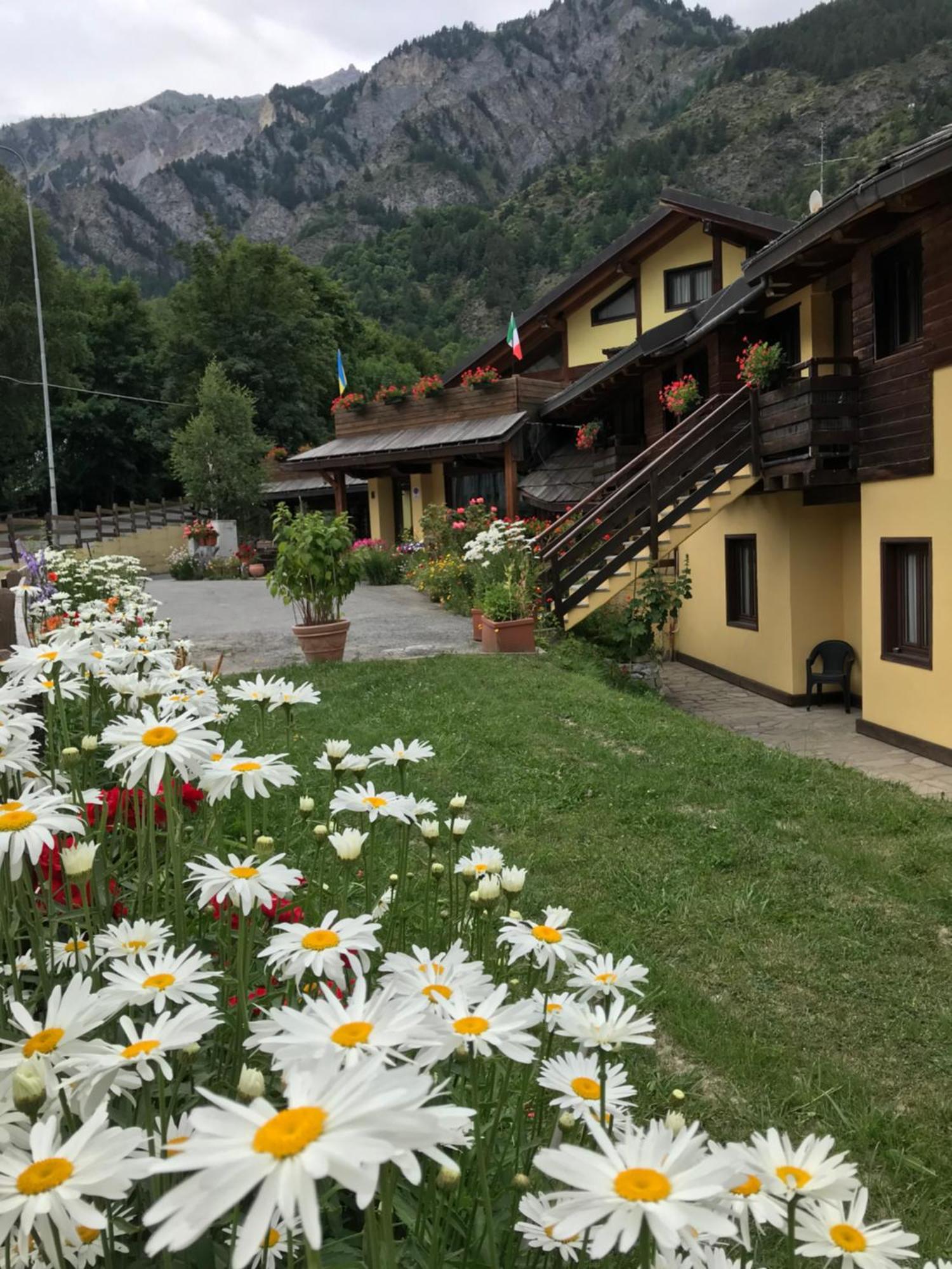 Hotel Ca Fiore Bardonecchia Kültér fotó