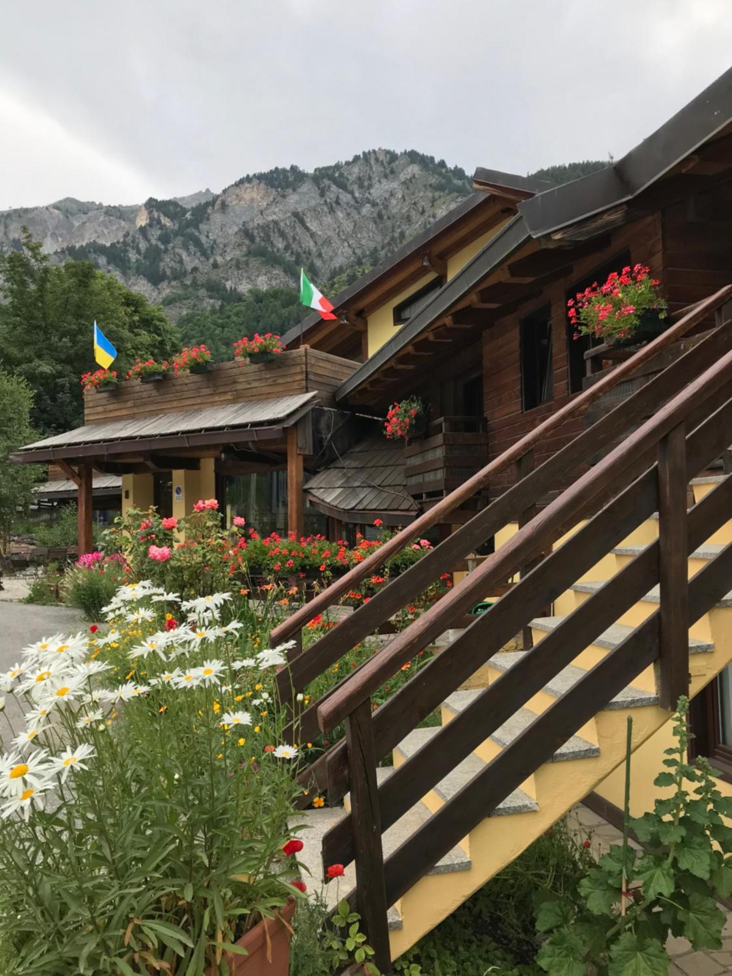 Hotel Ca Fiore Bardonecchia Kültér fotó